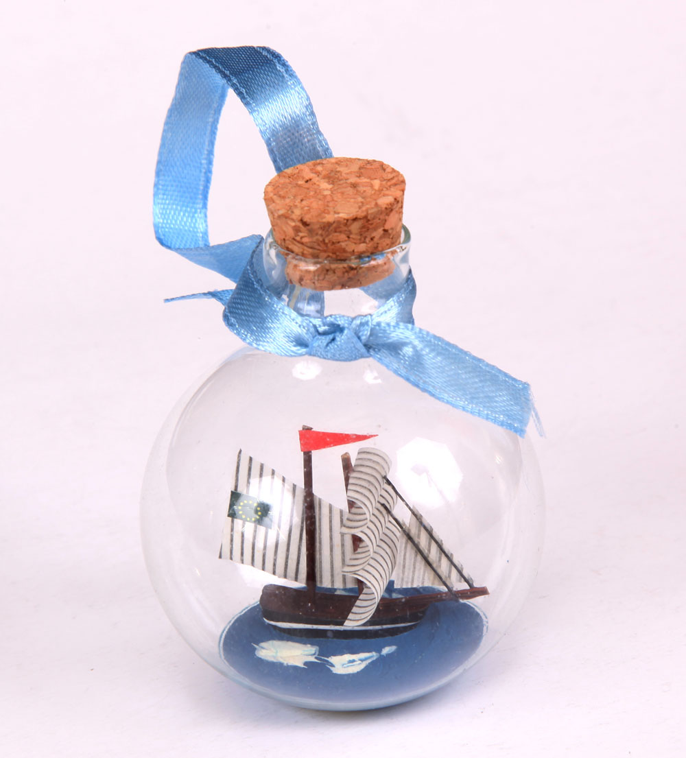 foto lodi�ka v l�hvi - mini